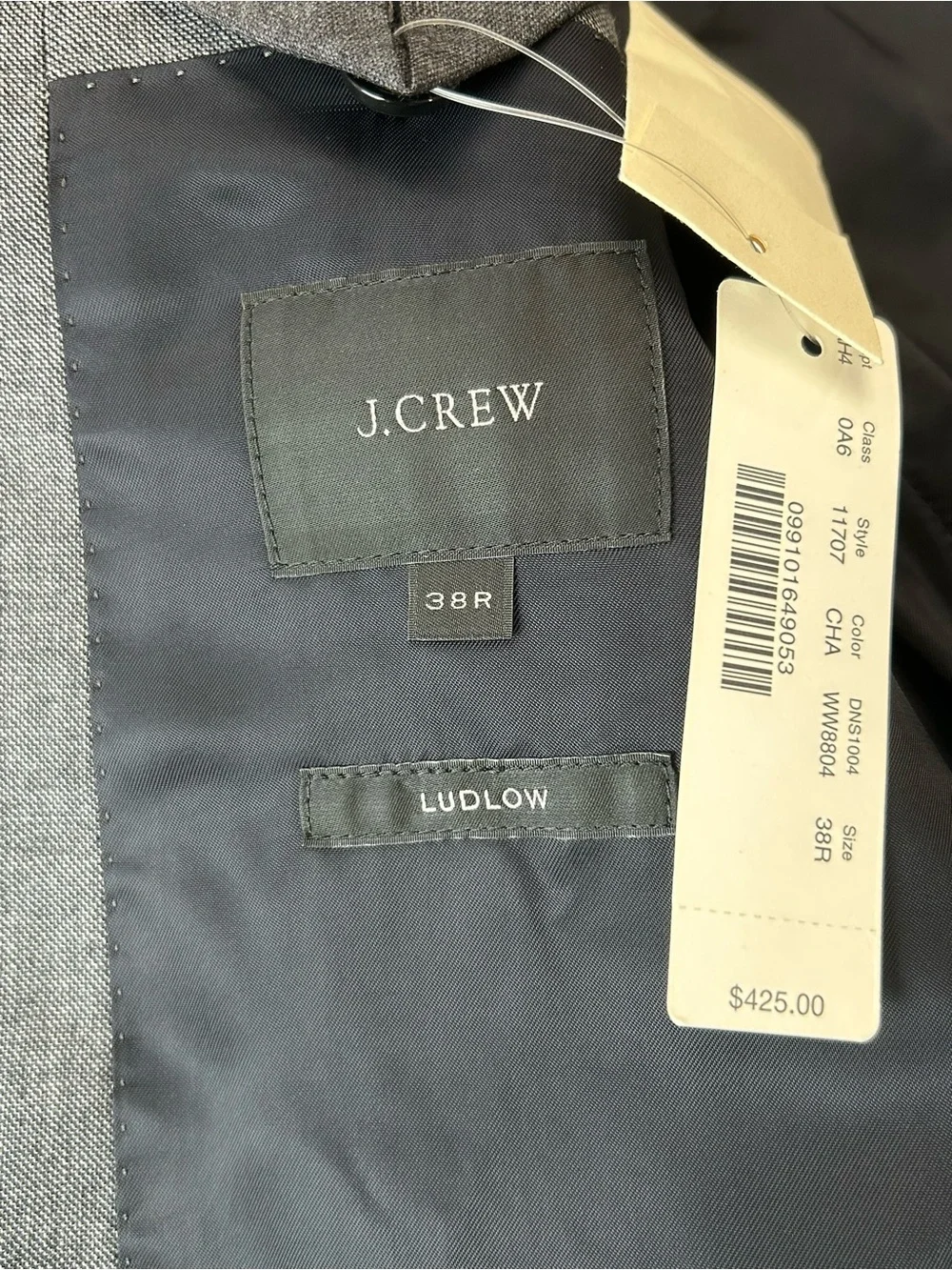 NWT J Crew Ludlow Charcoal Gray Two-Piece Suit Jacket & Trousers. Size 38R.